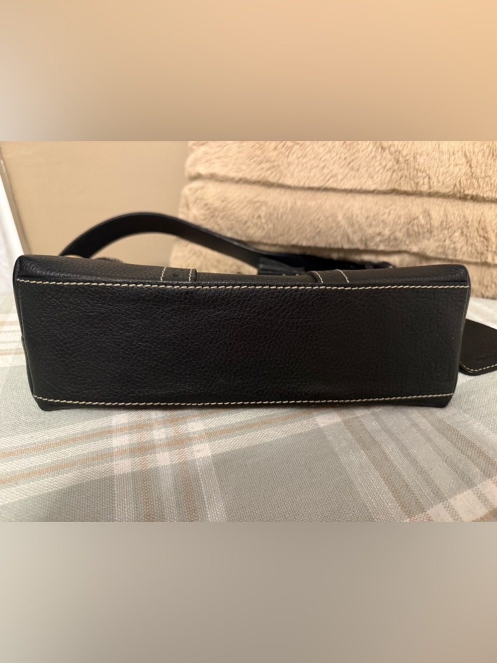 Dooney & Bourke Black Pebbled Leather Shoulder Bag - Picture 3 of 4